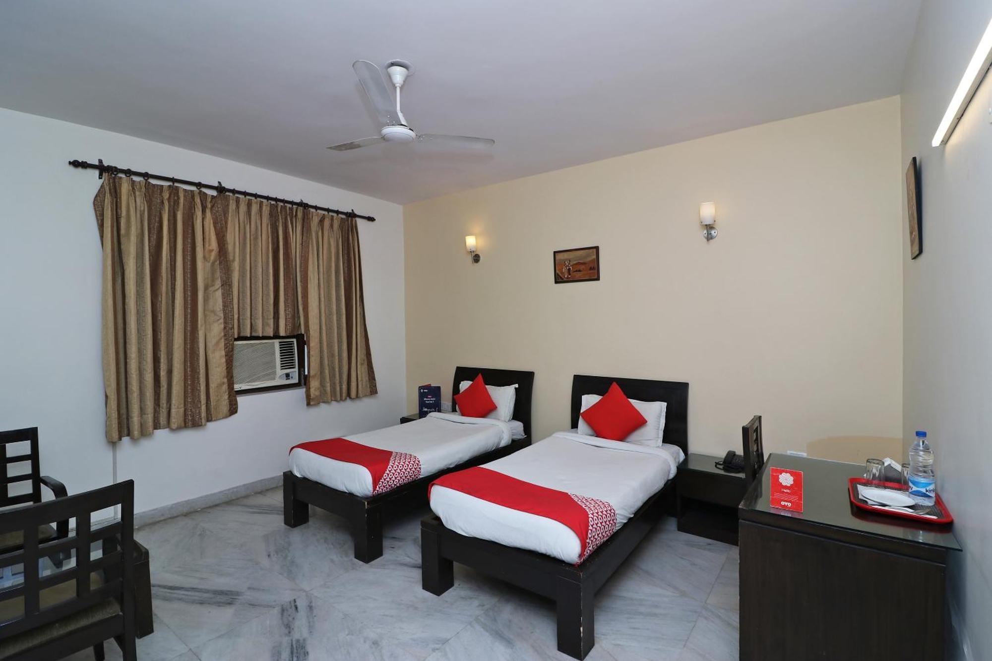 Hotel O Aravali Residency Gurgaon Bagian luar foto